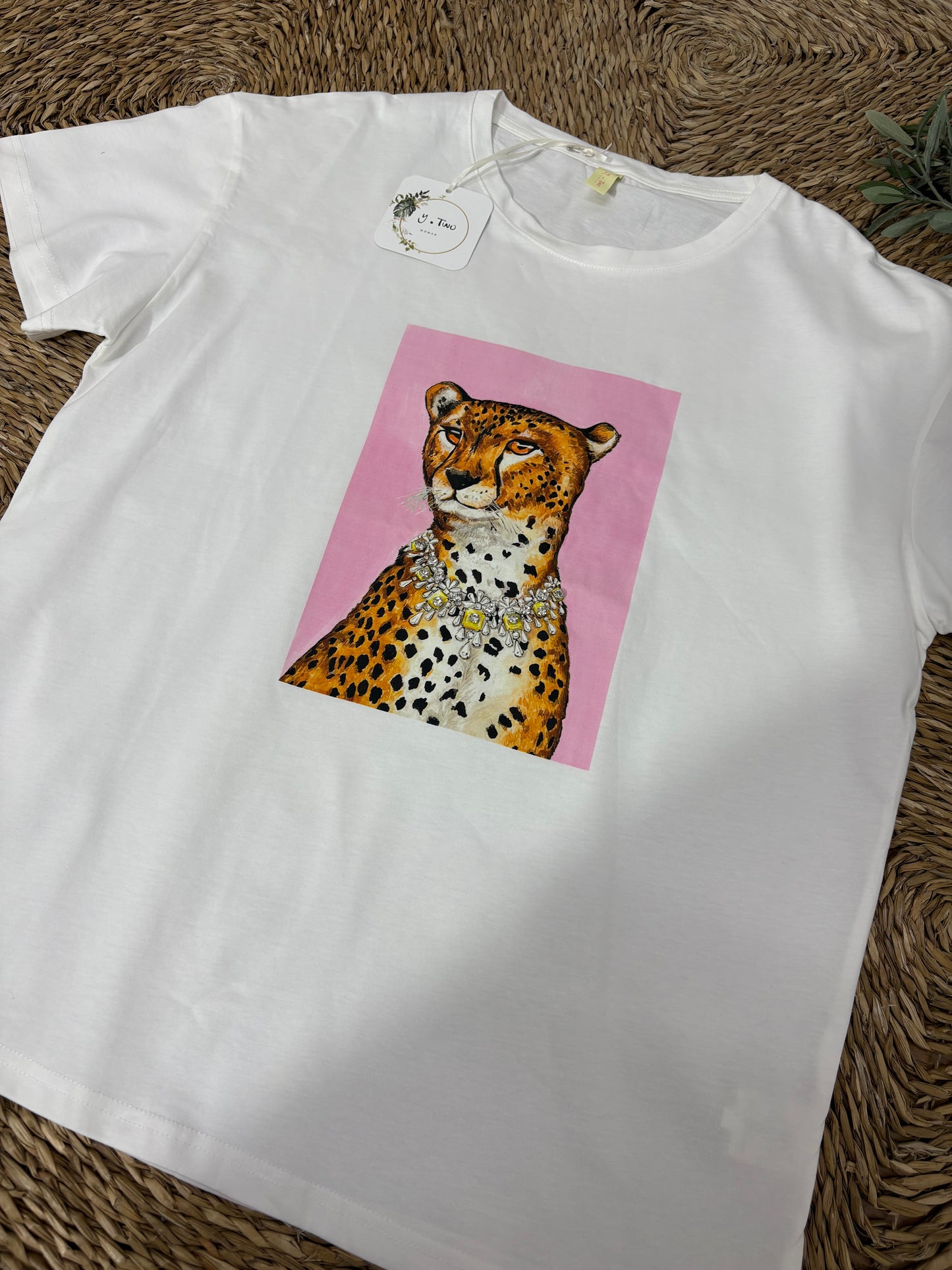 Camiseta algodón leopardo pedrería rosa curvy