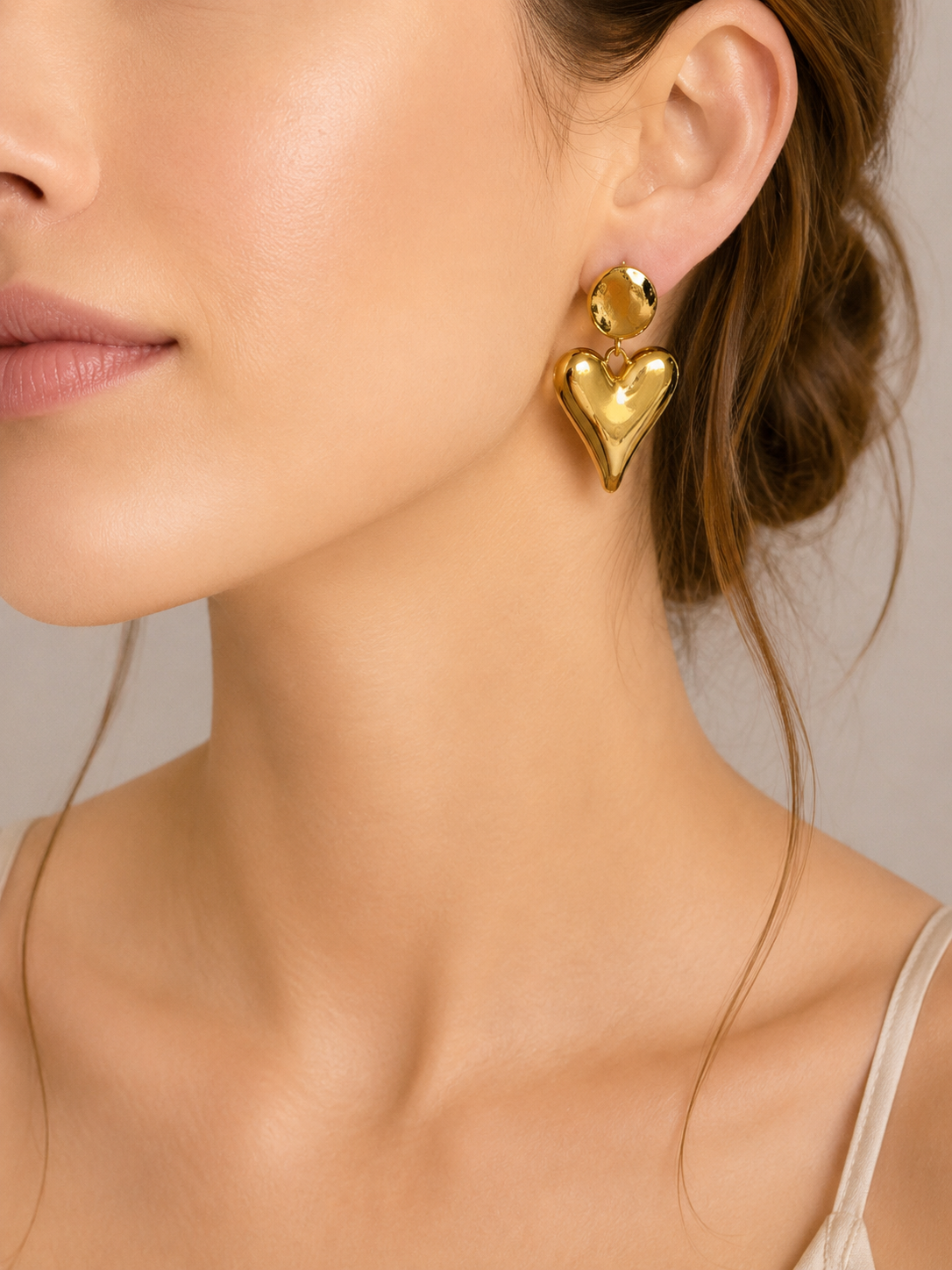 Pendientes Corazón Colgante de Acero Dorado | Trapío