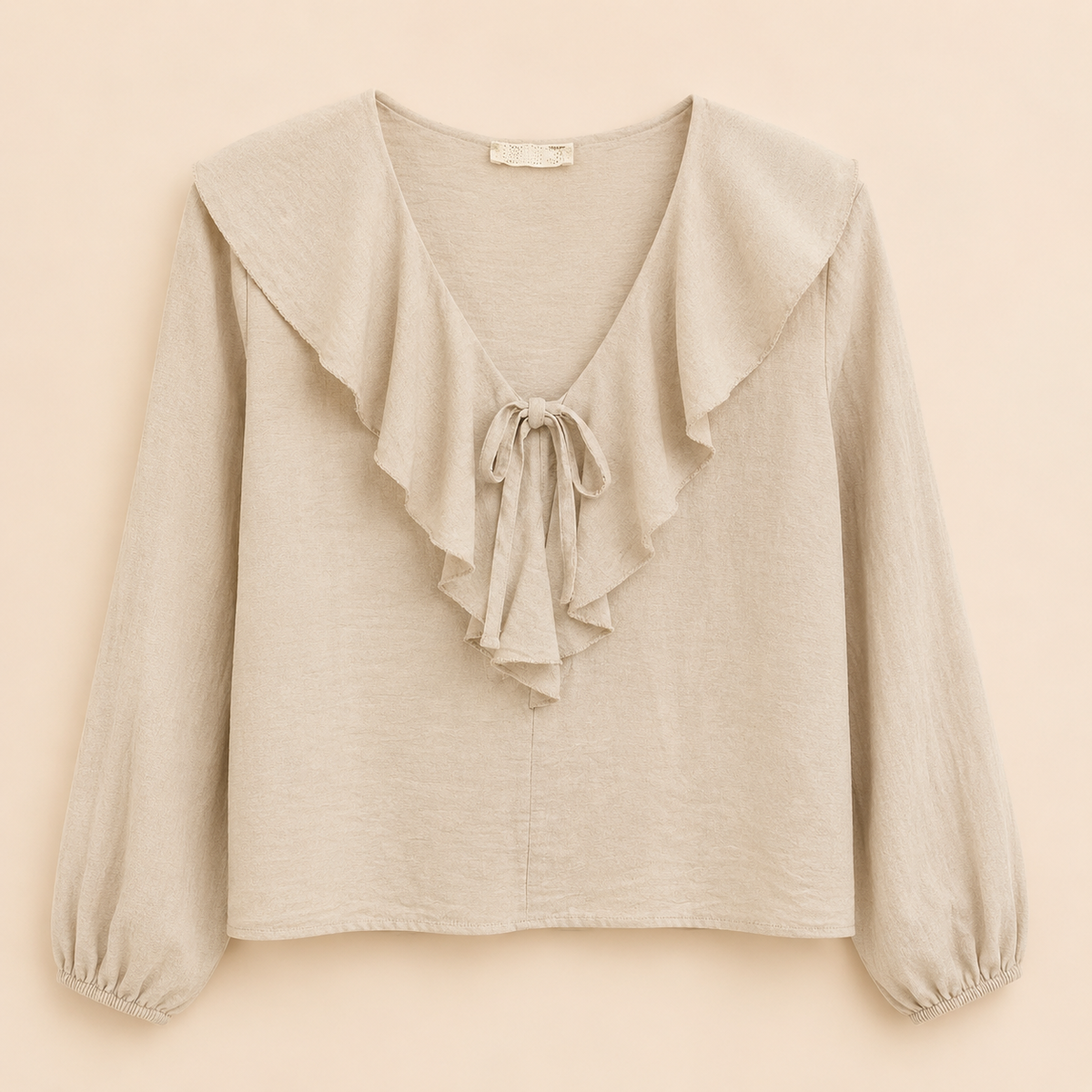 Blusa Beige con Volante y Lazo Trapio
