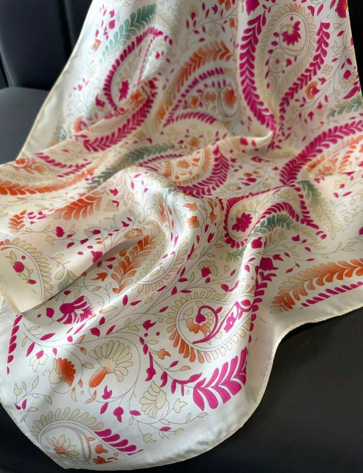 Pañuelo cuello beige y rosa