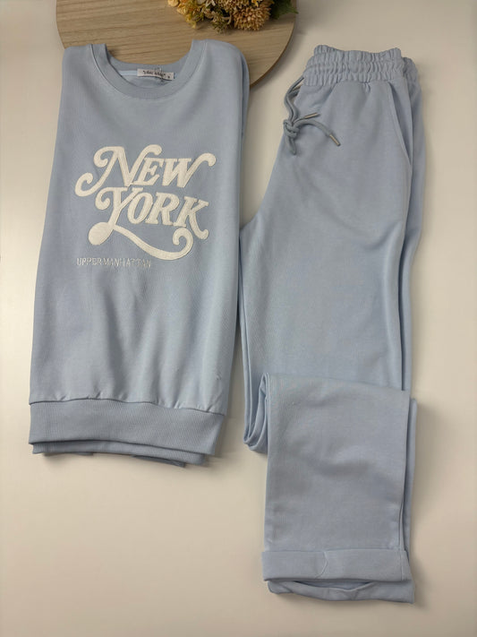 Chándal de Algodón de Dos Piezas con Pantalón Recto  Celeste New York – Trapio