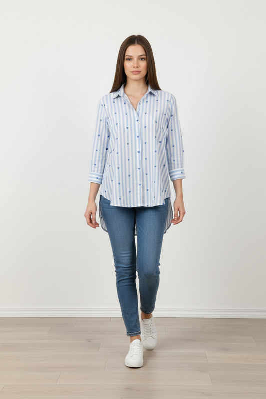 Camisa estás celeste bordado corazón