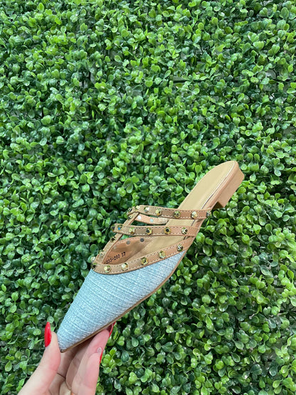 Zapato plano celeste