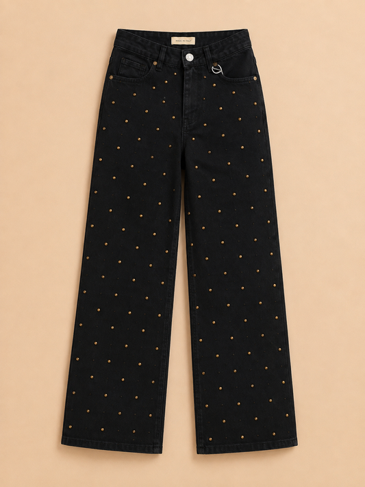 Pantalón Vaquero Negro con Tachuelas Doradas Trapio