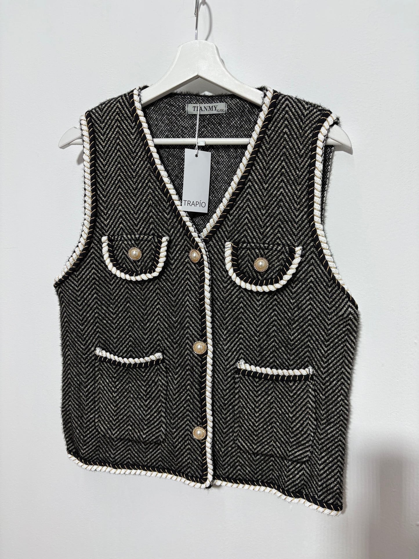 Chaleco Sierra Nevada – Tono Oscuro con Hilo Dorado -Trapío